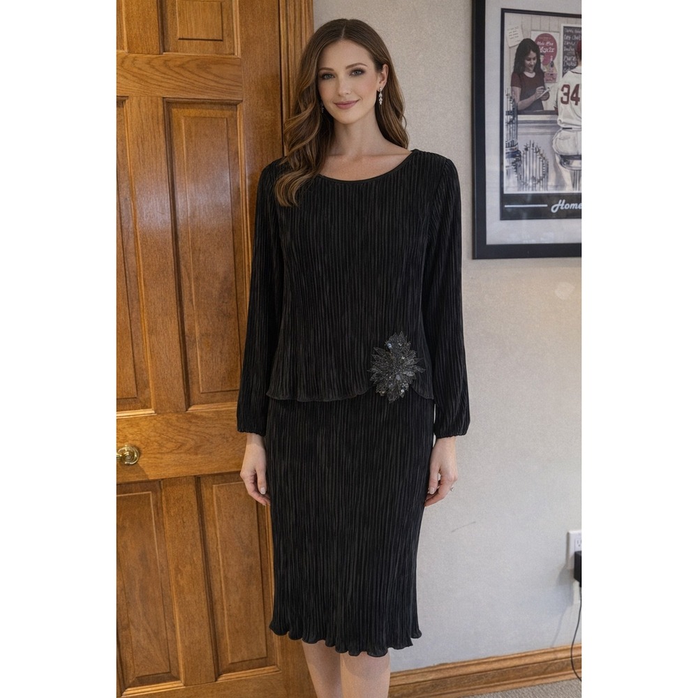 After Dark Vintage Black Pleated Cocktail Dress Sequin Floral Applique 11/12